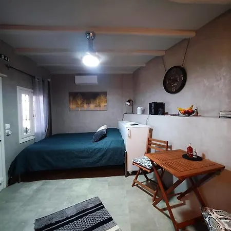 To Giataki Tou Pappou * Tsagarada