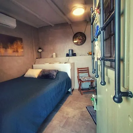 To Giataki Tou Pappou Appartamento Tsagarada