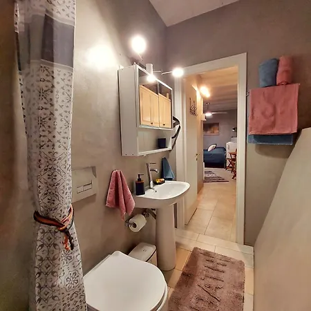 To Giataki Tou Pappou *