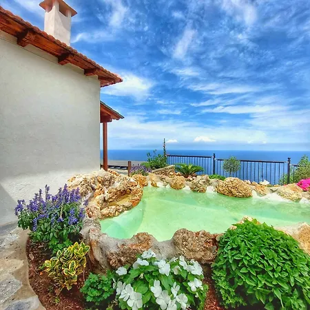 To Giataki Tou Pappou Tsagarada