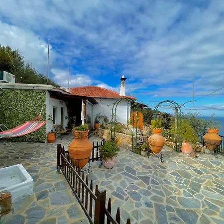 To Giataki Tou Pappou Apartment Tsagarada