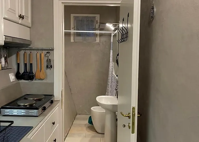 To Giataki Tou Pappou Tsagarada