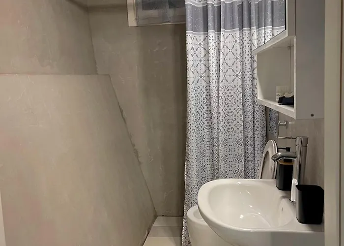 To Giataki Tou Pappou *