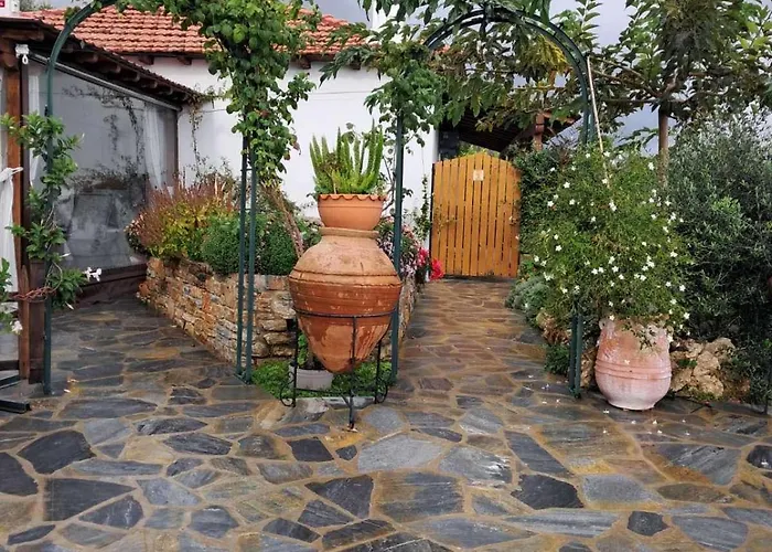 To Giataki Tou Pappou Apartment