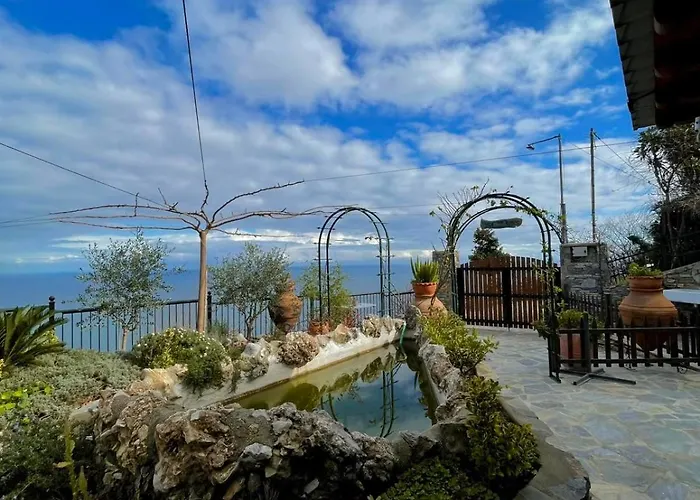 To Giataki Tou Pappou * Tsagarada